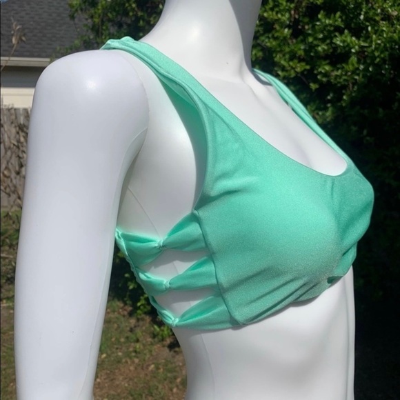 💋NWT Lovers + Friends Mint Green Wrapped Up Bikini Top - Picture 4 of 15